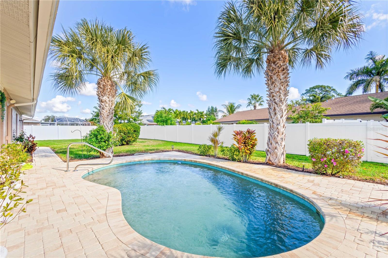 PALM-AIRE AT SARASOTA UNIT 6 - Residential