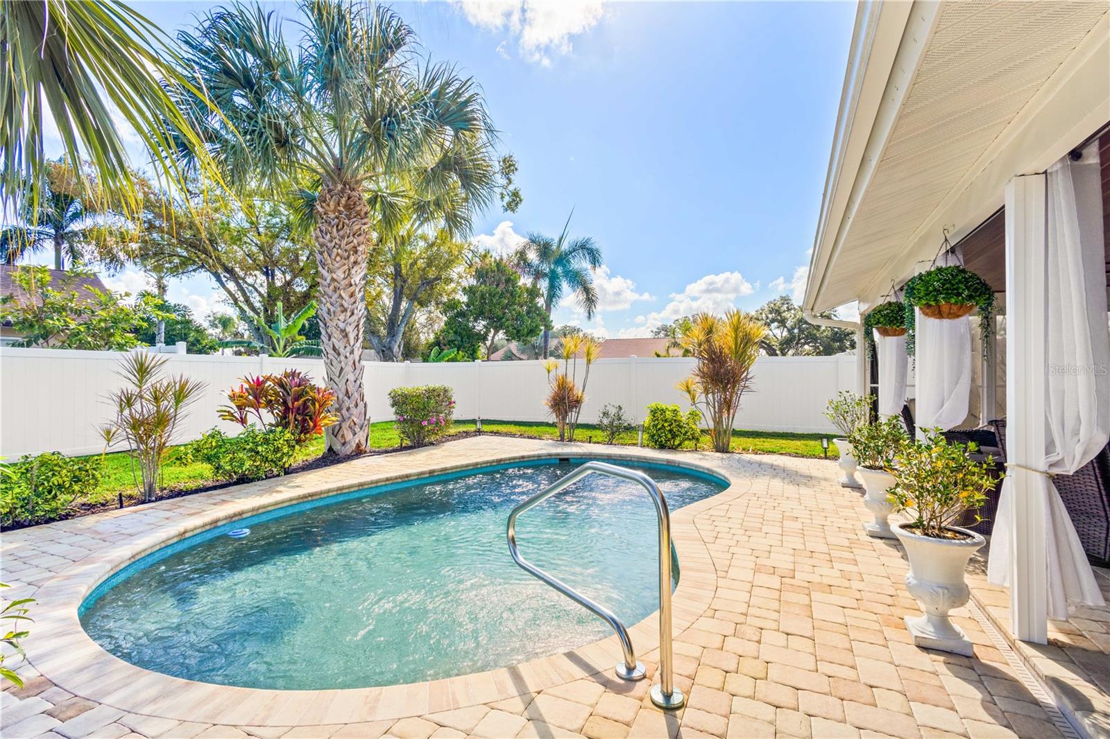 PALM-AIRE AT SARASOTA UNIT 6 - Residential