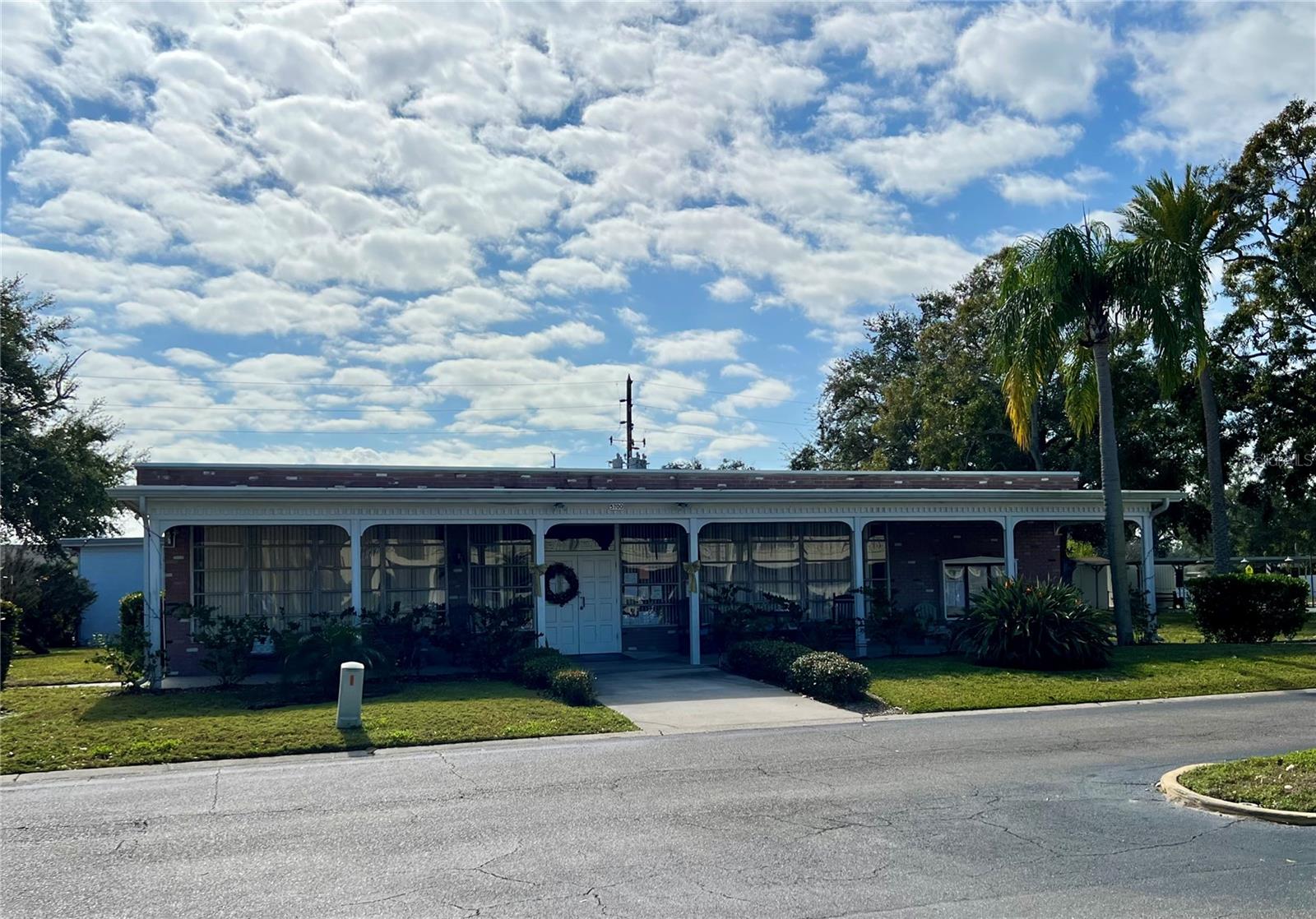 CLEARVIEW OAKS BLDG 19 - Residential