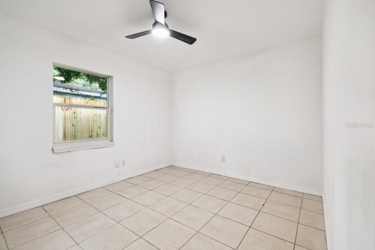 JOHN H DREWS FIRST EXT - Residential Lease