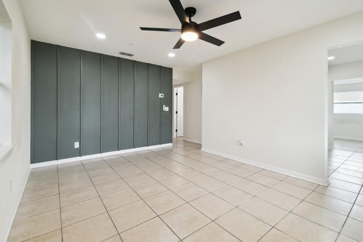 JOHN H DREWS FIRST EXT - Residential Lease