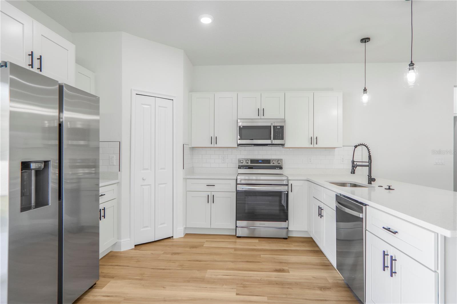 MARION OAKS UN 3 - Residential