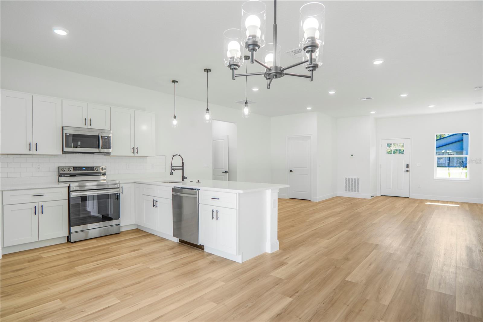 MARION OAKS UN 3 - Residential