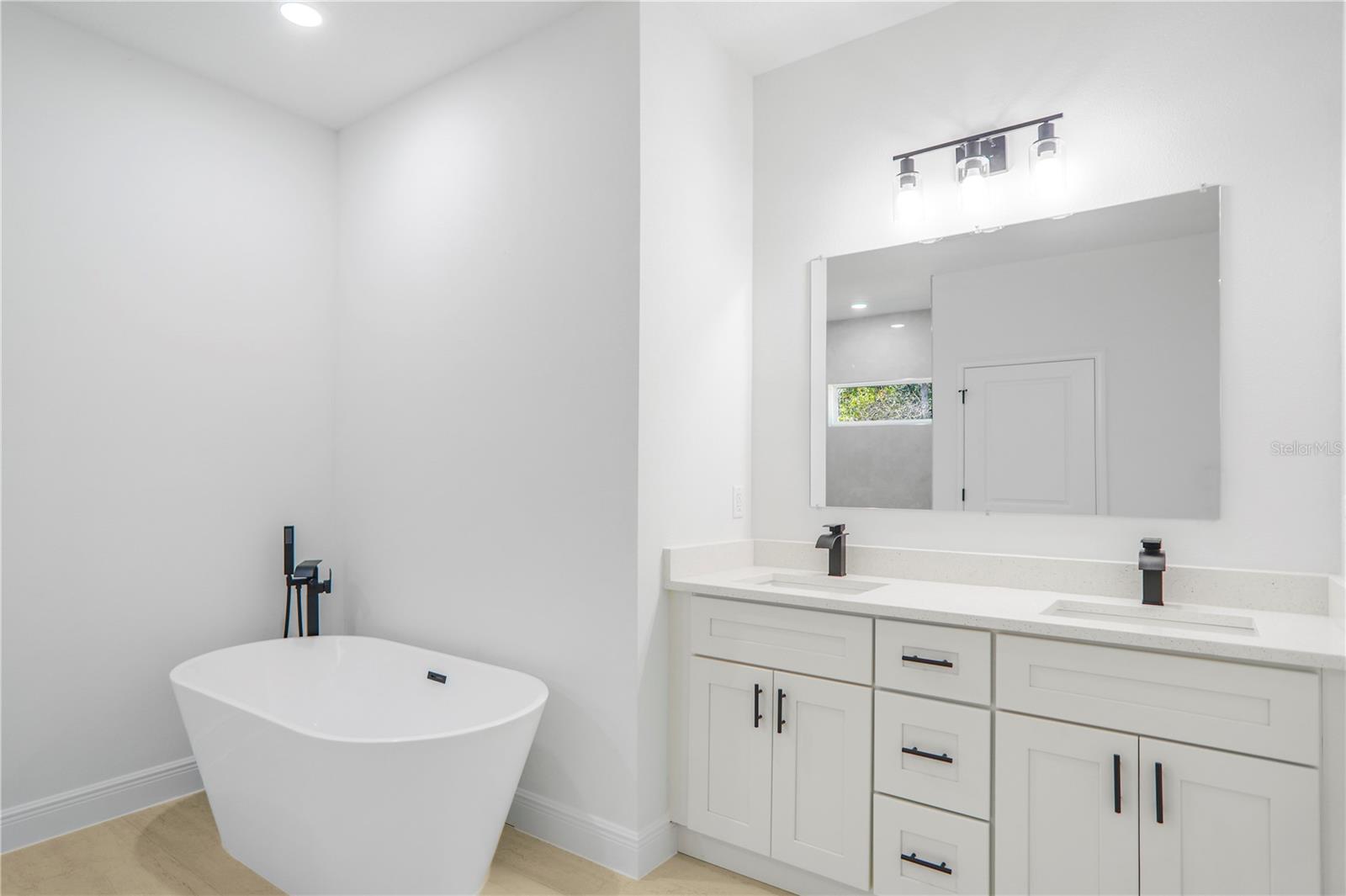 MARION OAKS UN 3 - Residential