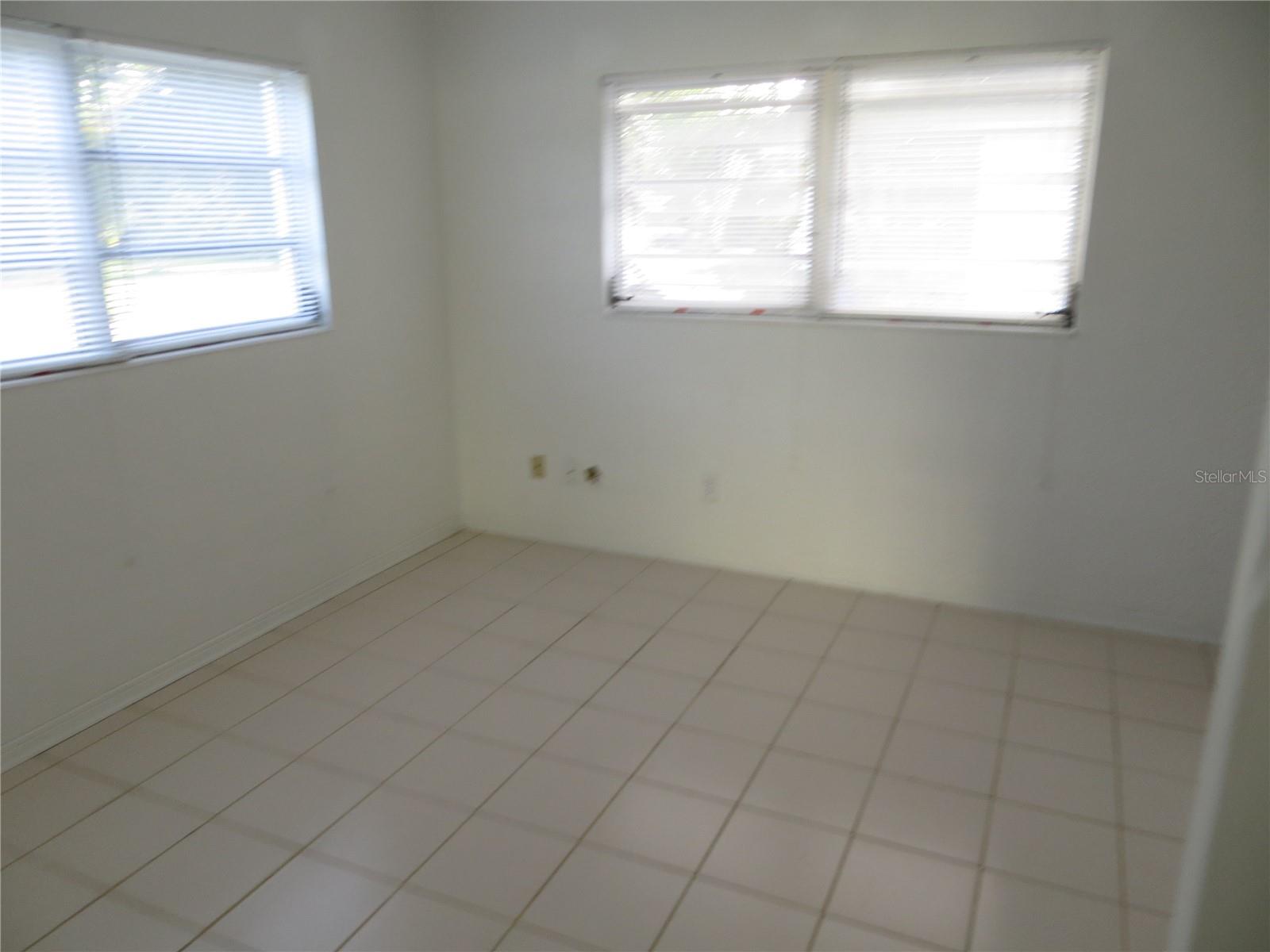 SEMINOLE PARK - Residential Income