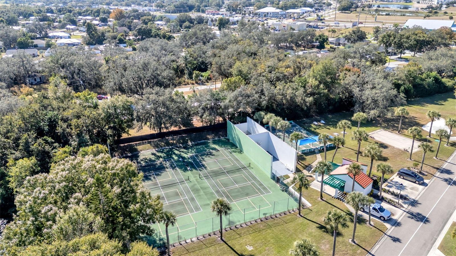 BLUFFS OF SEBRING CONDO - Residential