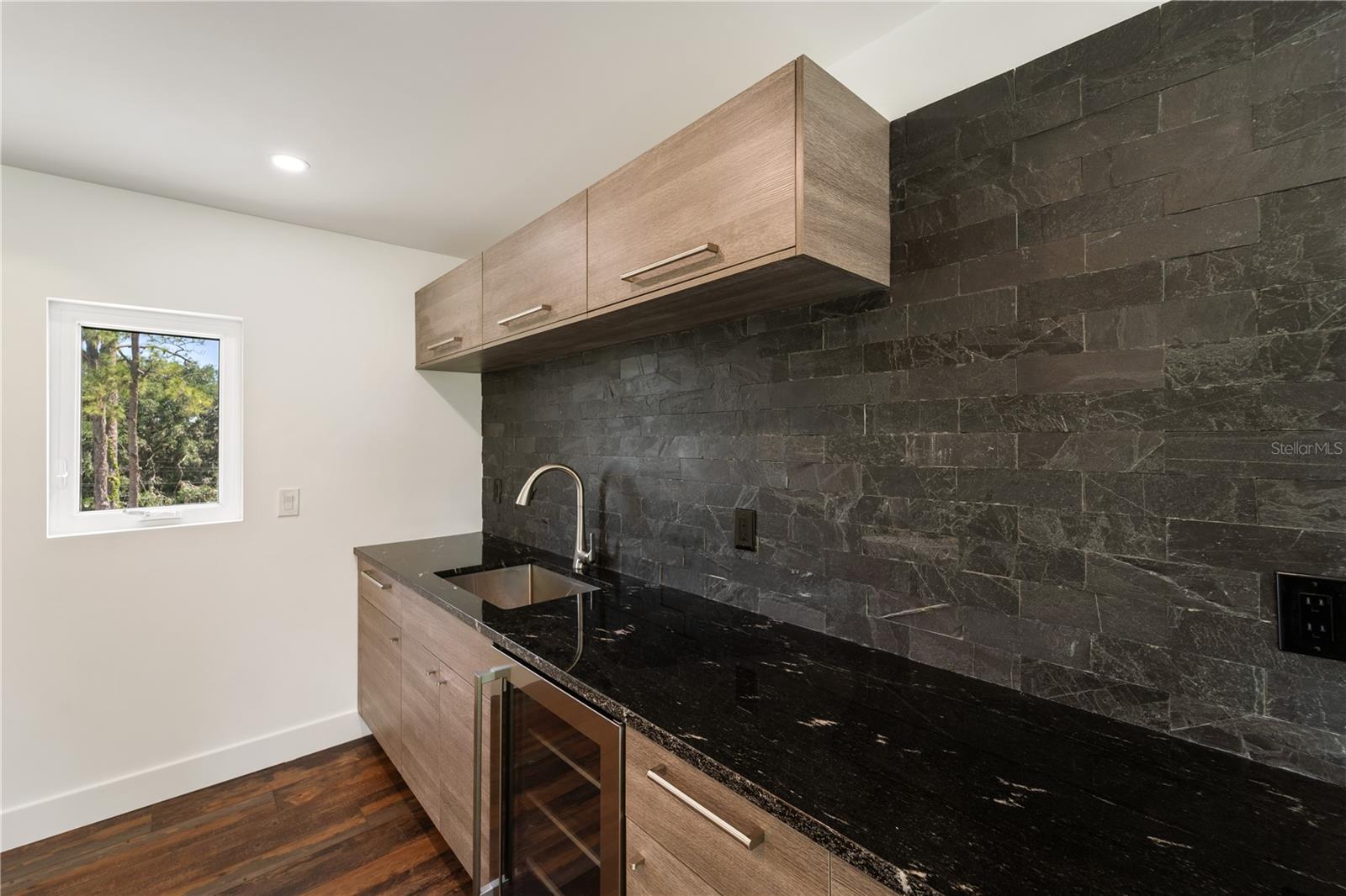 ROBERTS SUB - Residential