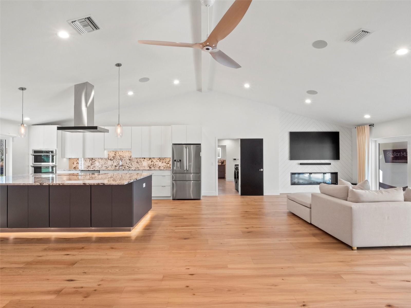 EMERALD ACRES - Residential