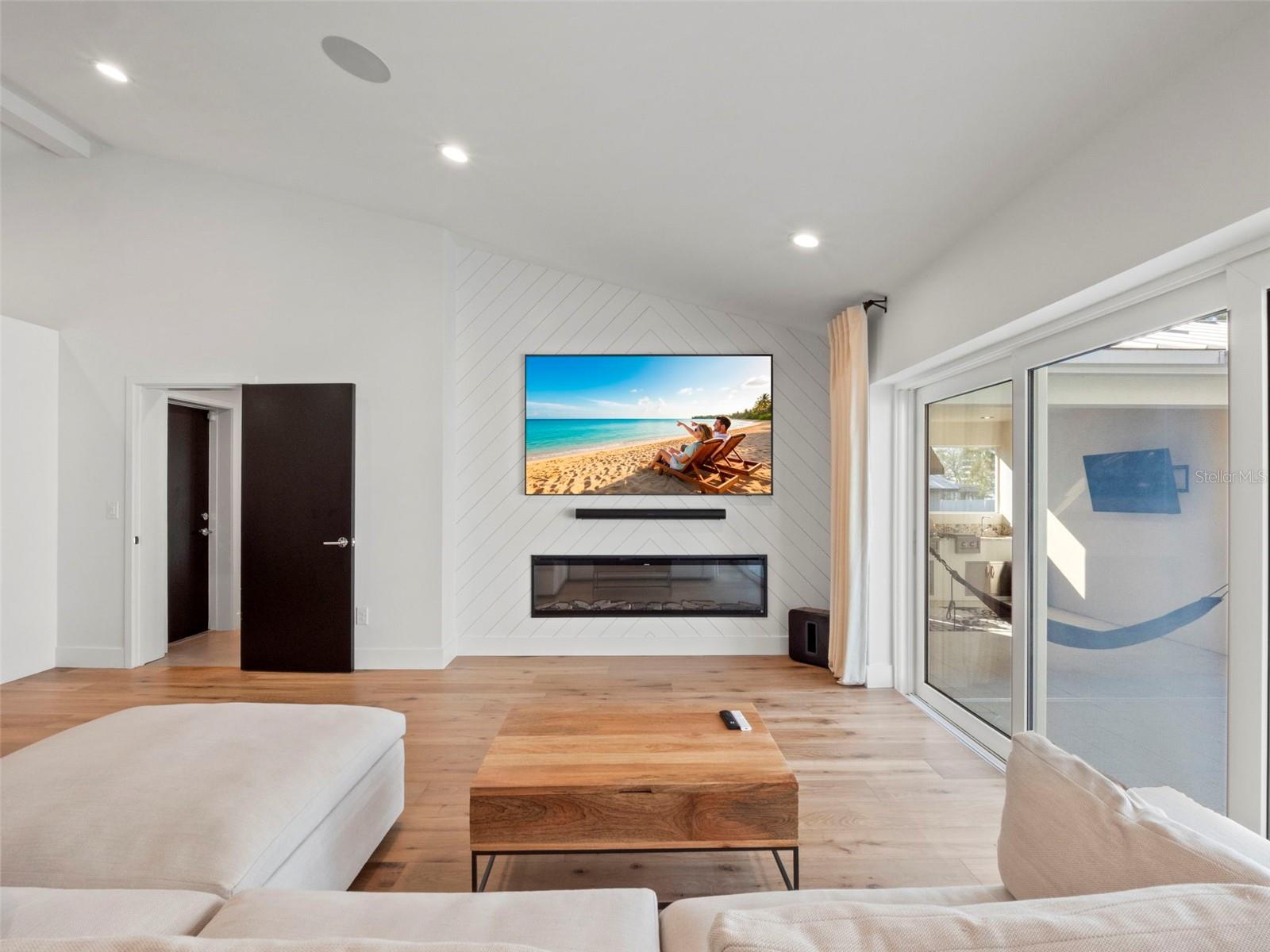 EMERALD ACRES - Residential