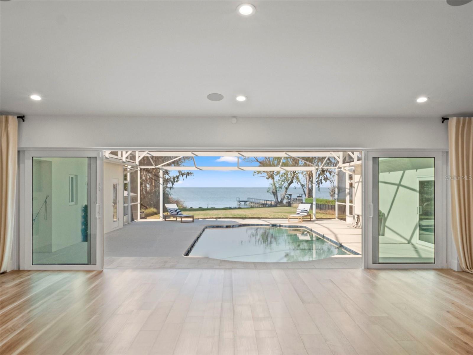 EMERALD ACRES - Residential