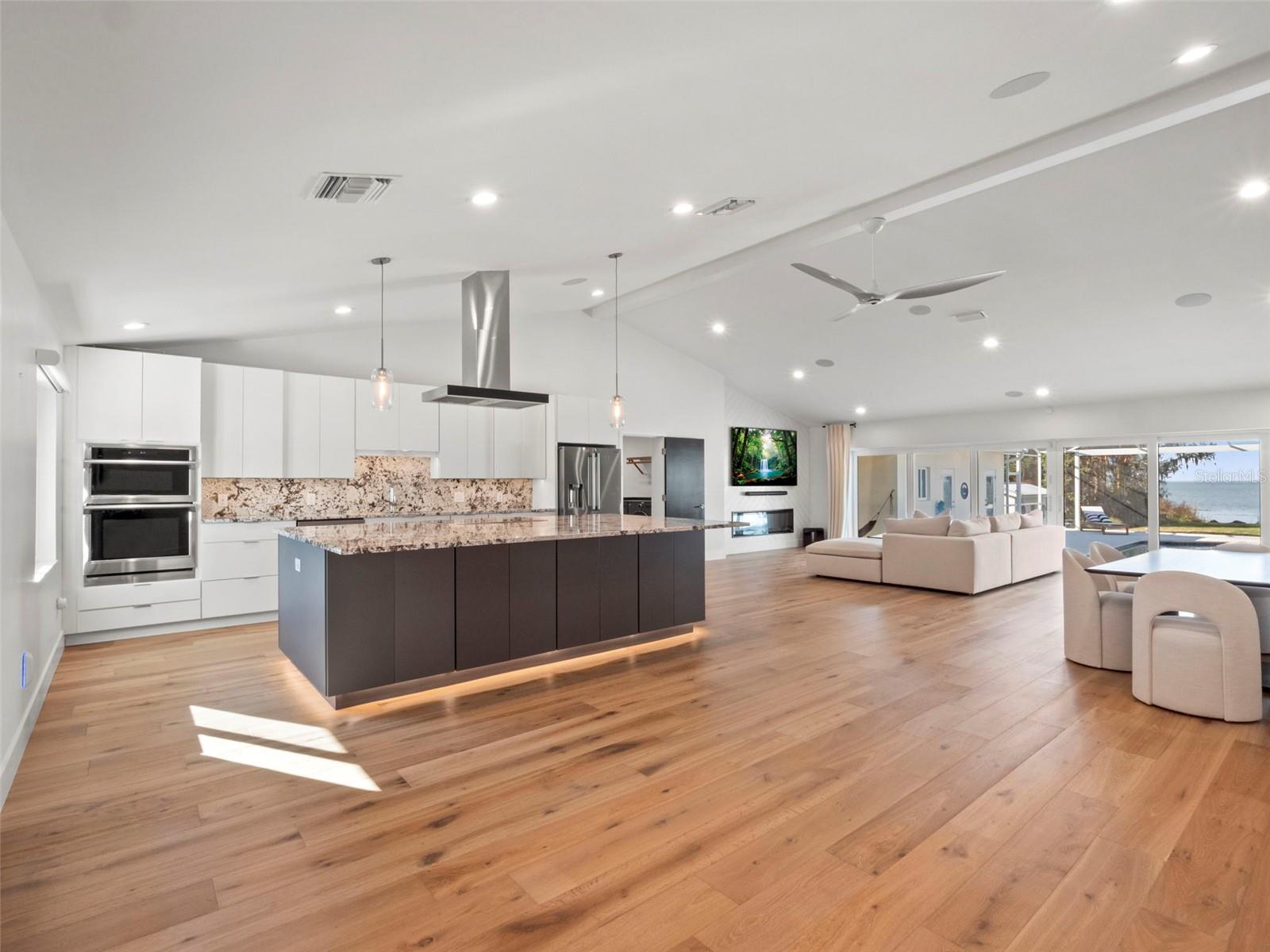 EMERALD ACRES - Residential