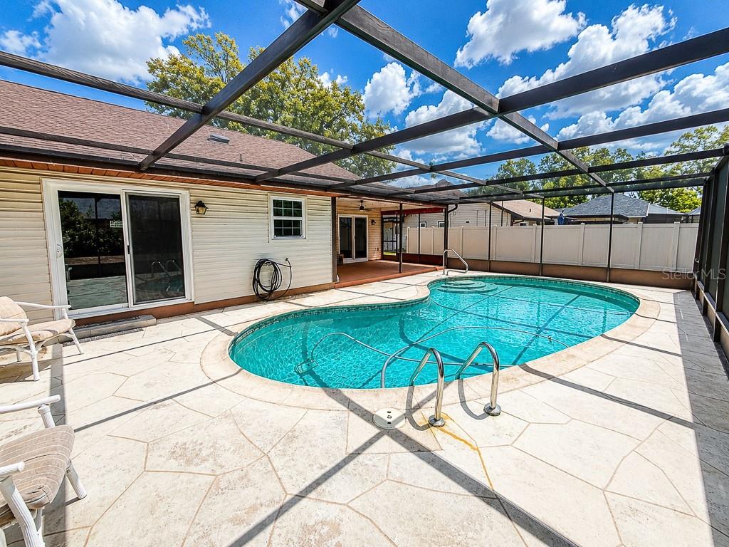 SPRING HILL - Residential