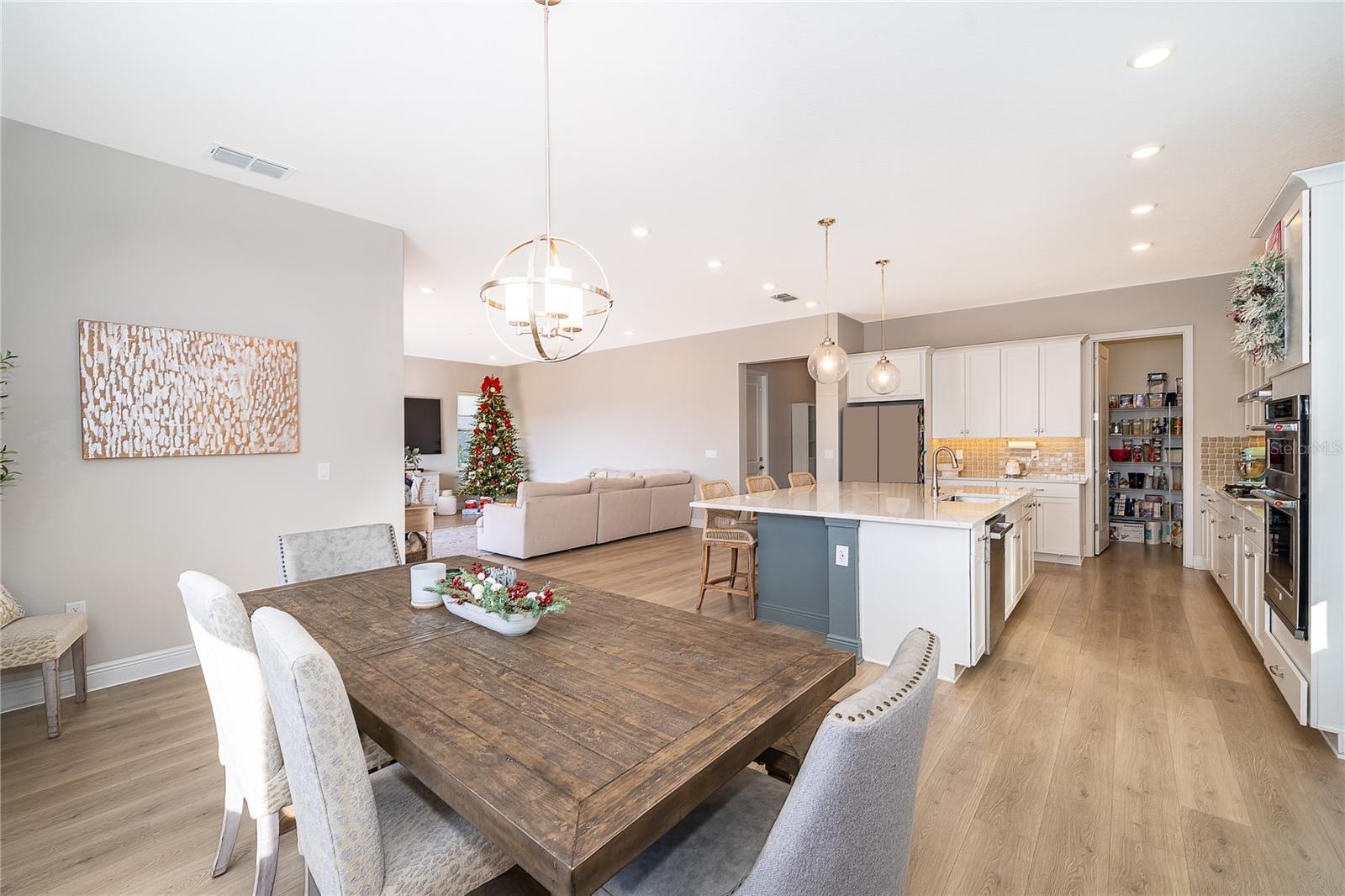 BELLA COLLINA WEST SUB - Residential