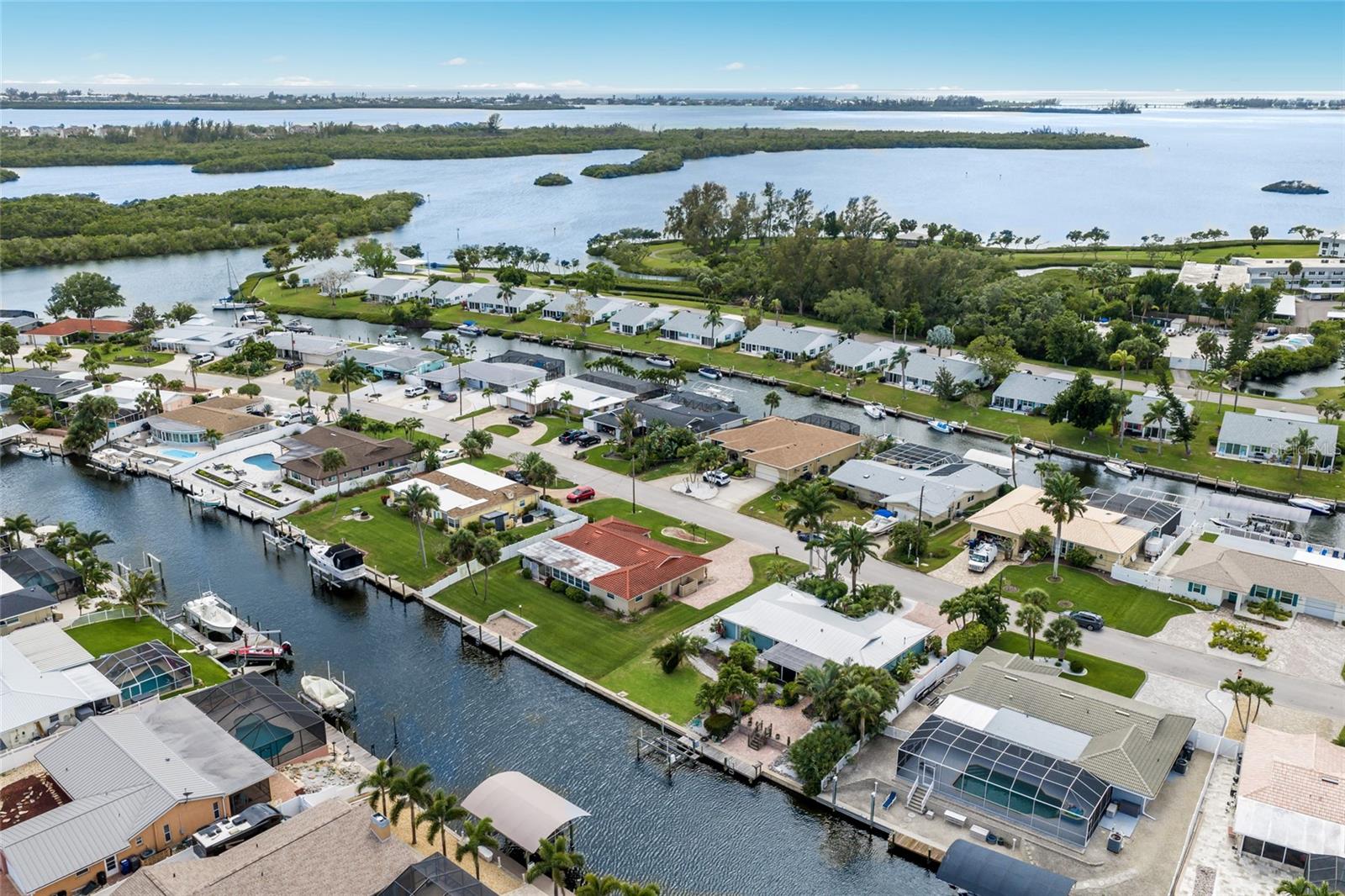 CORAL SHORES - Residential