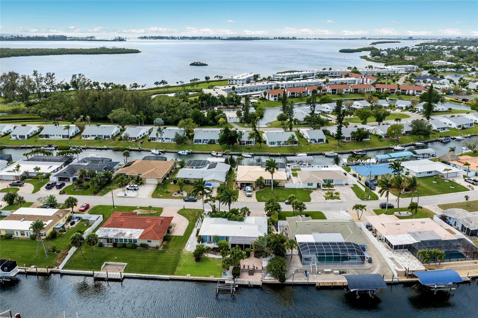 CORAL SHORES - Residential