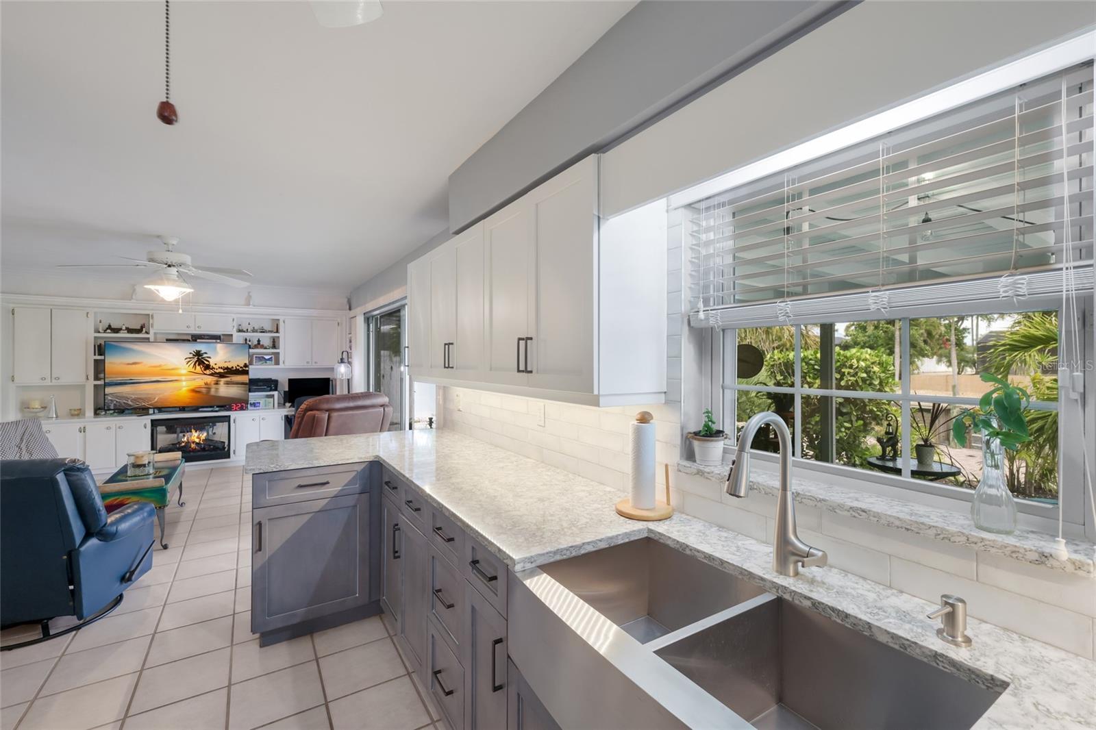 CORAL SHORES - Residential