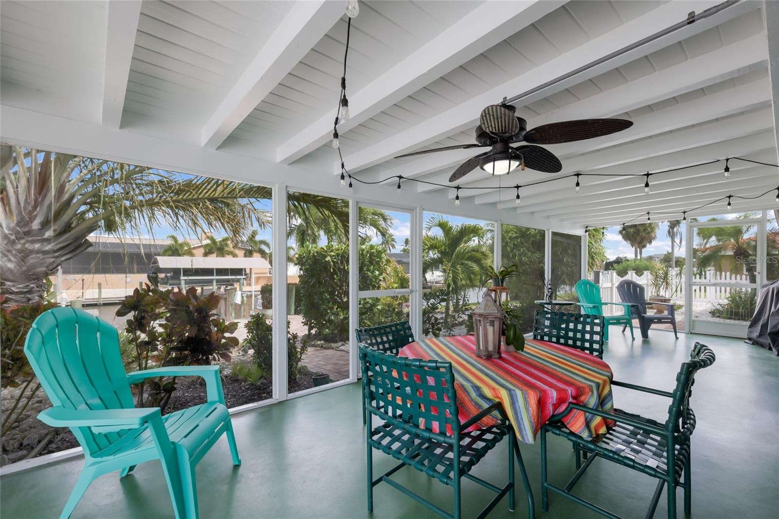 CORAL SHORES - Residential