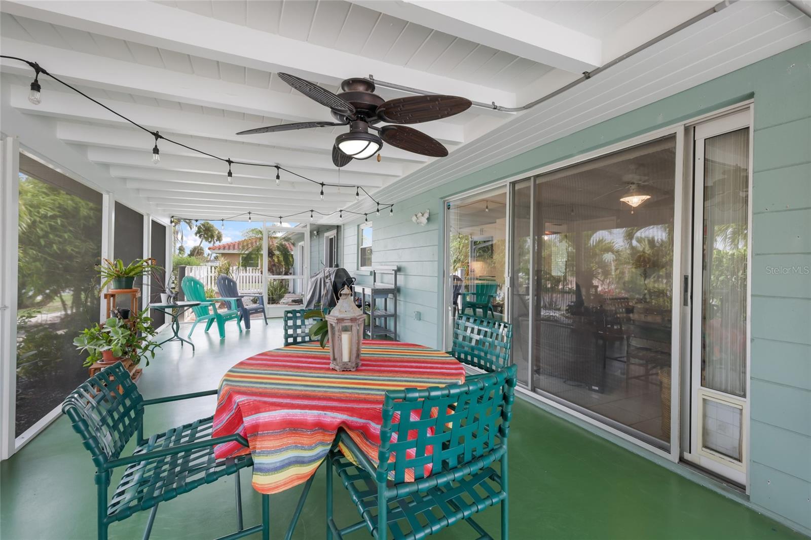 CORAL SHORES - Residential