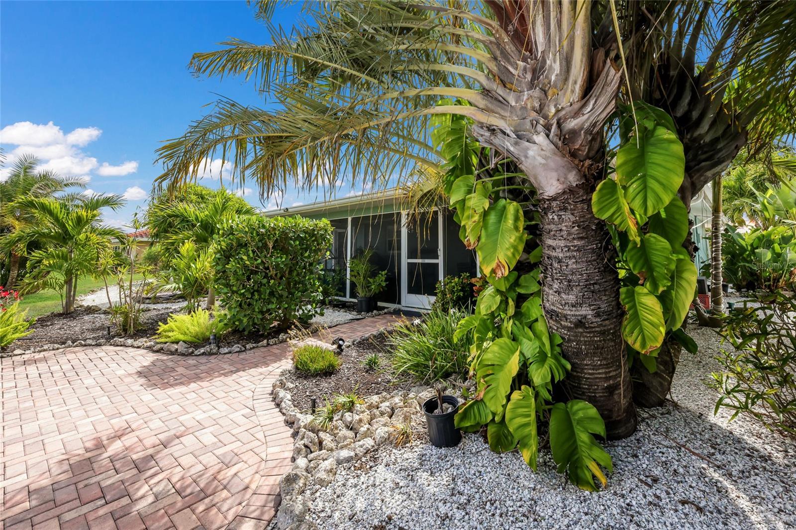 CORAL SHORES - Residential