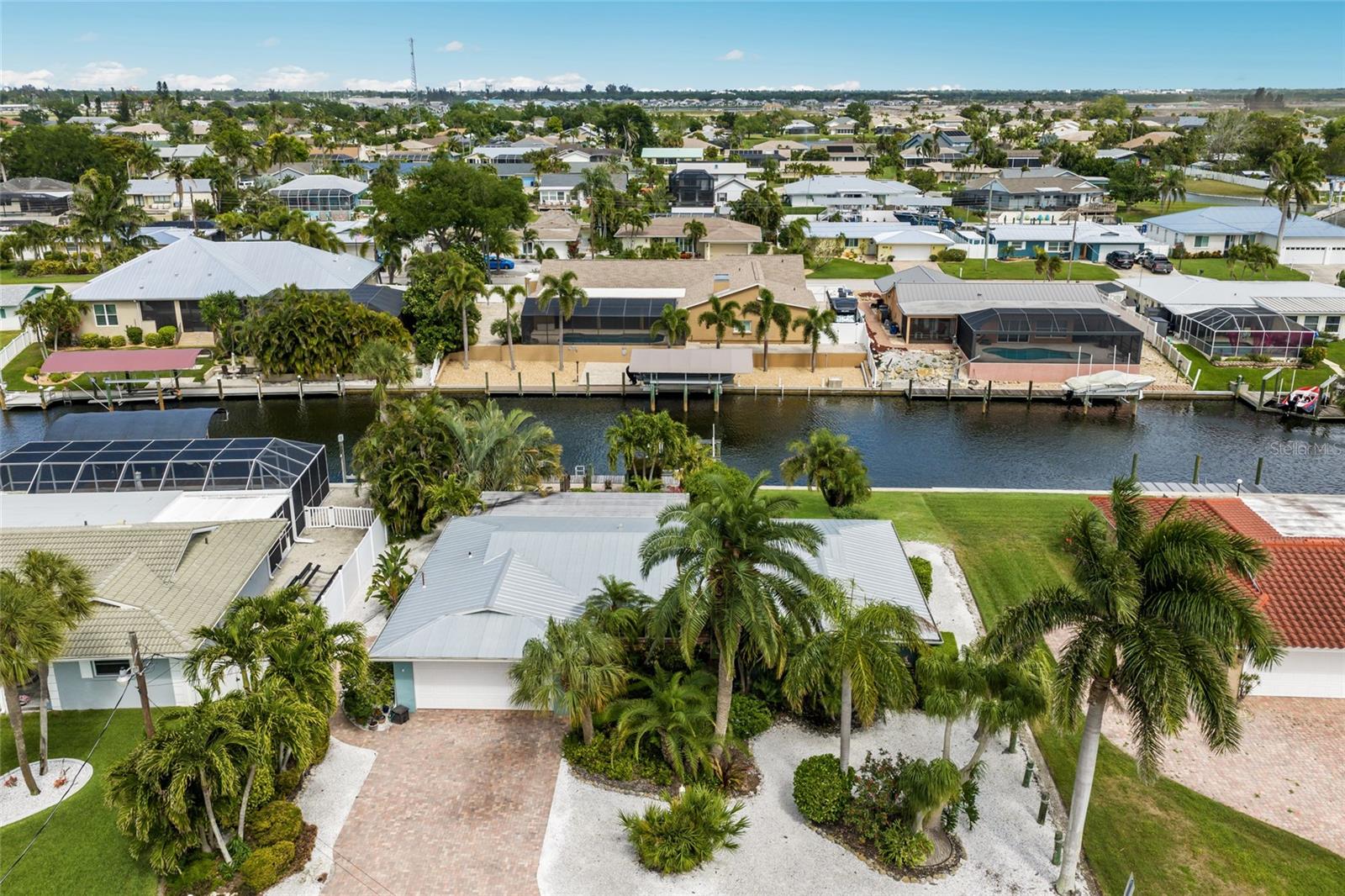 CORAL SHORES - Residential