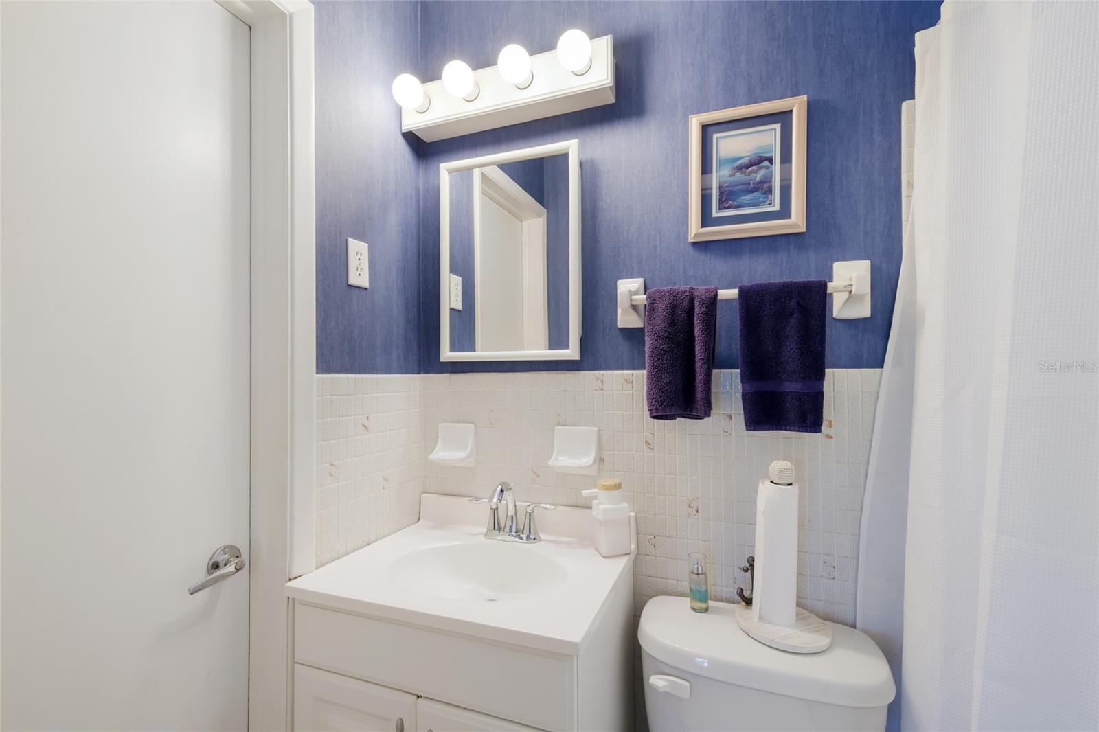 CORAL SHORES - Residential