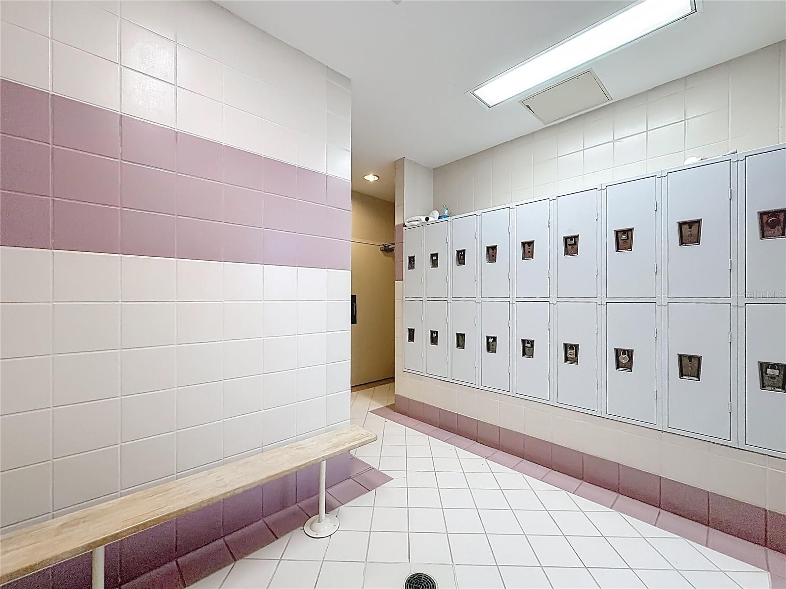 ULTIMAR TWO CONDO - Residential