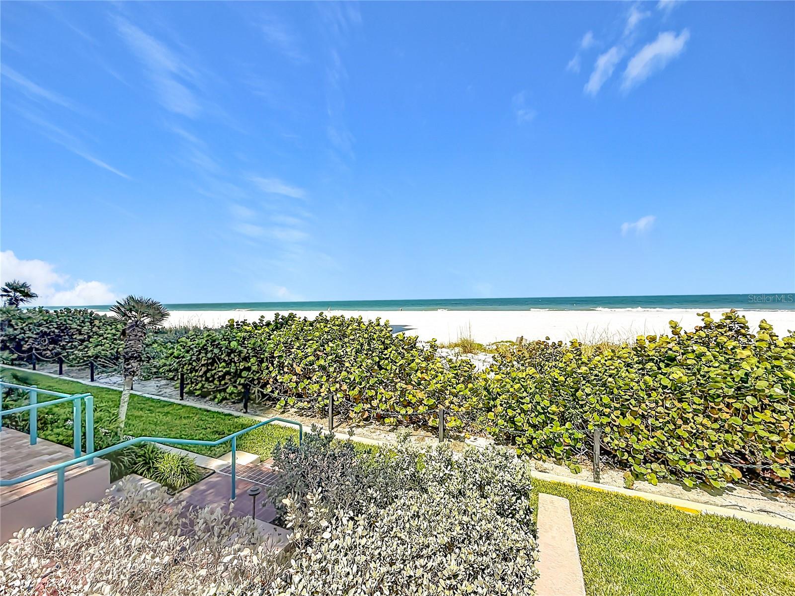 ULTIMAR TWO CONDO - Residential