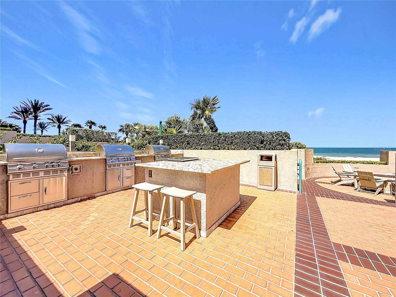 ULTIMAR TWO CONDO - Residential