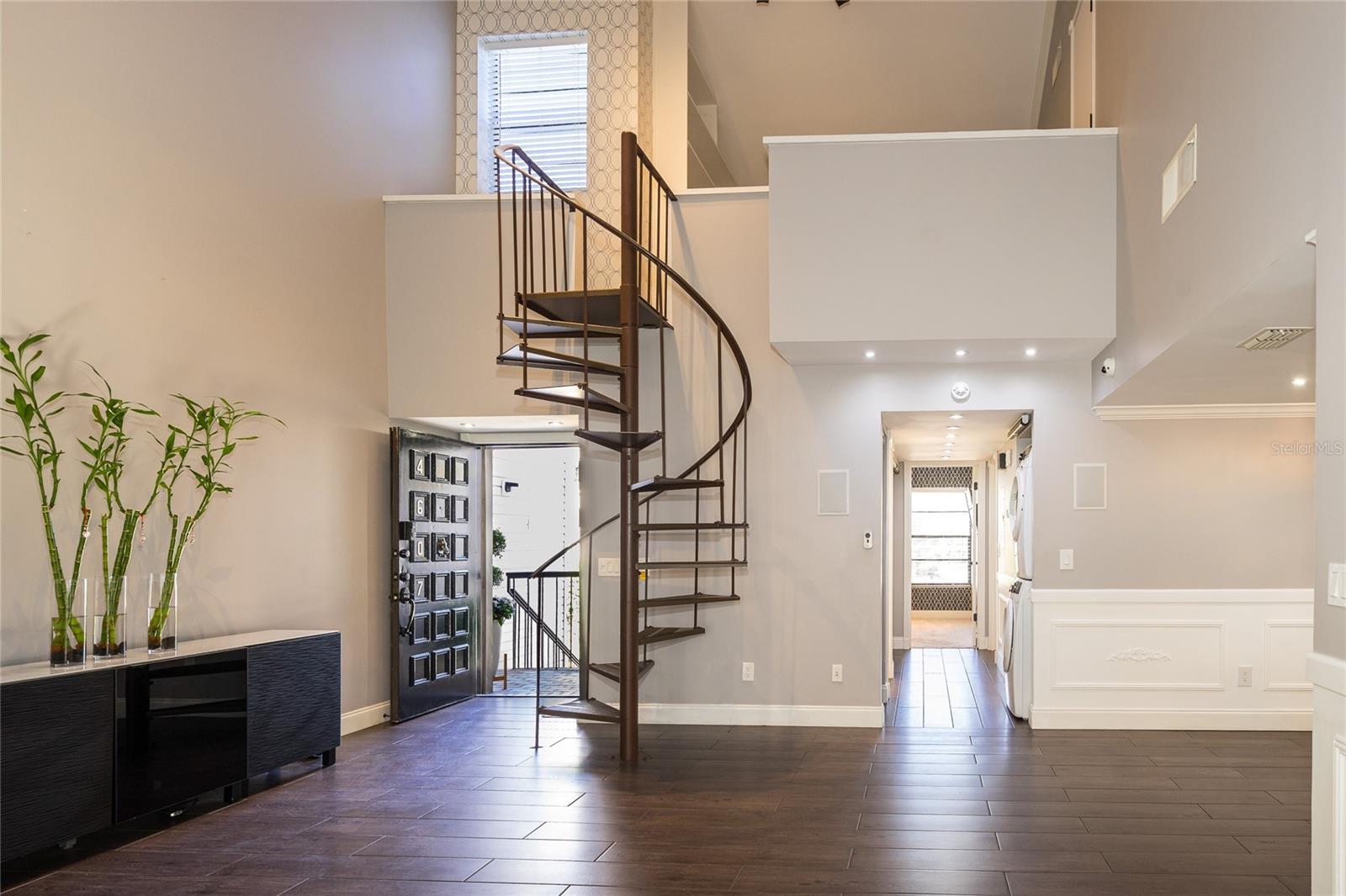 RIVER OAKS CONDO I - Residential