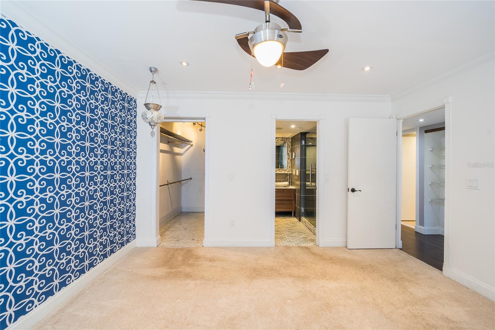 RIVER OAKS CONDO I - Residential