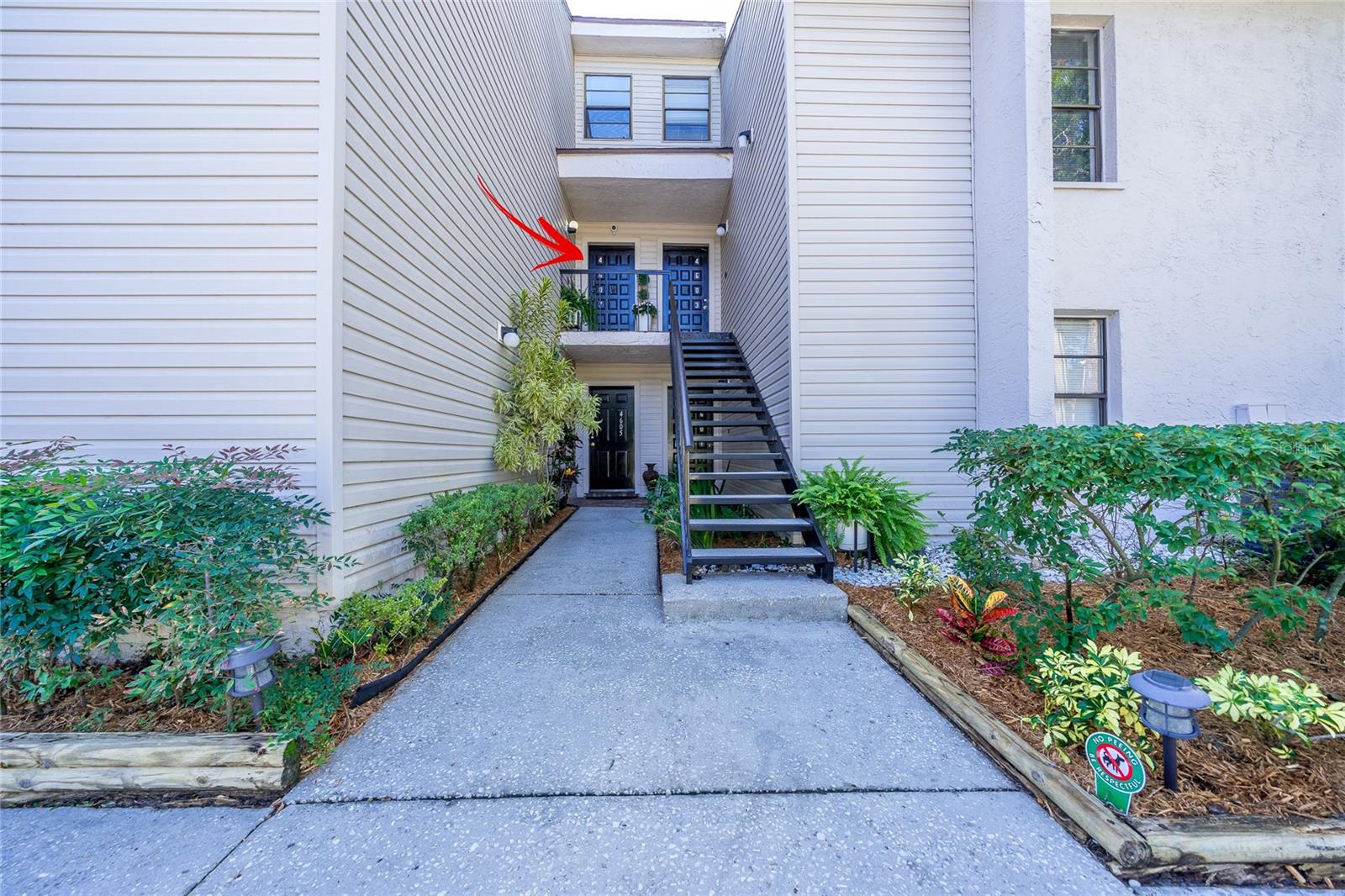 RIVER OAKS CONDO I - Residential