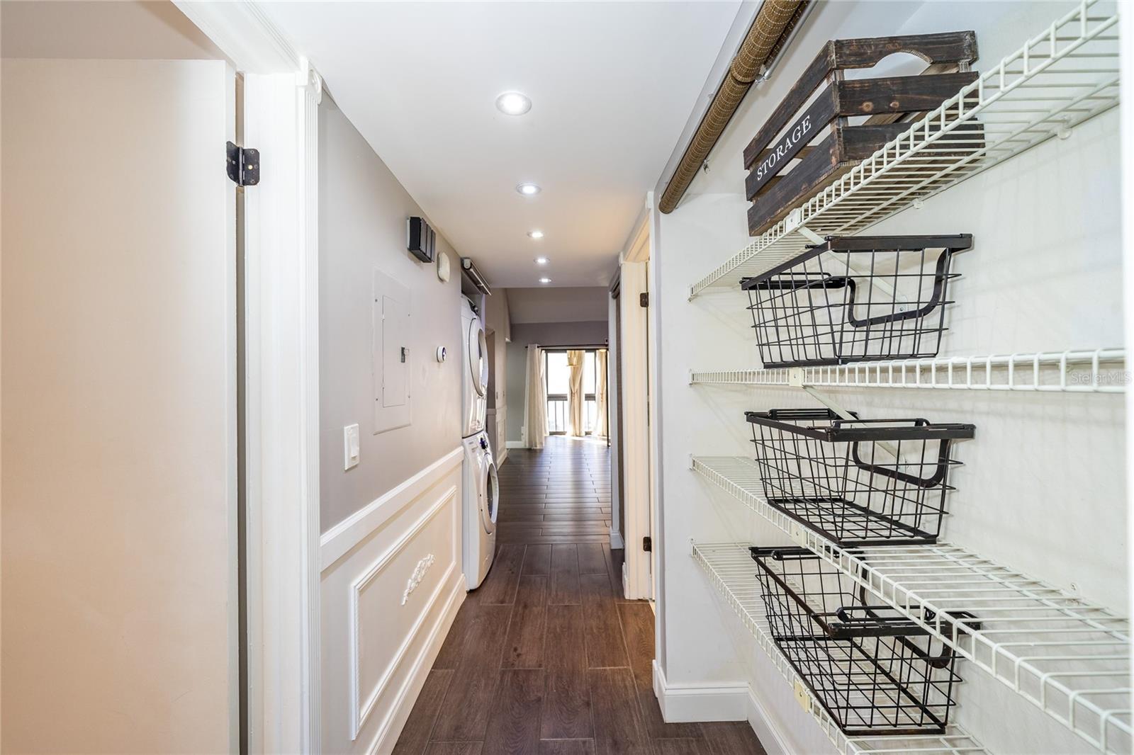 RIVER OAKS CONDO I - Residential