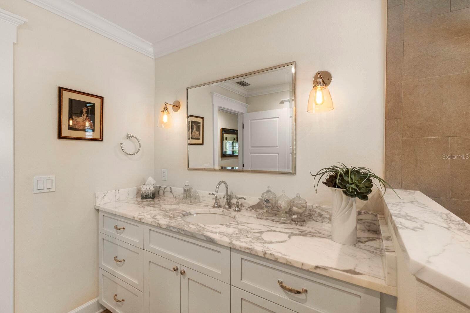 BAY HARBOR - Residential