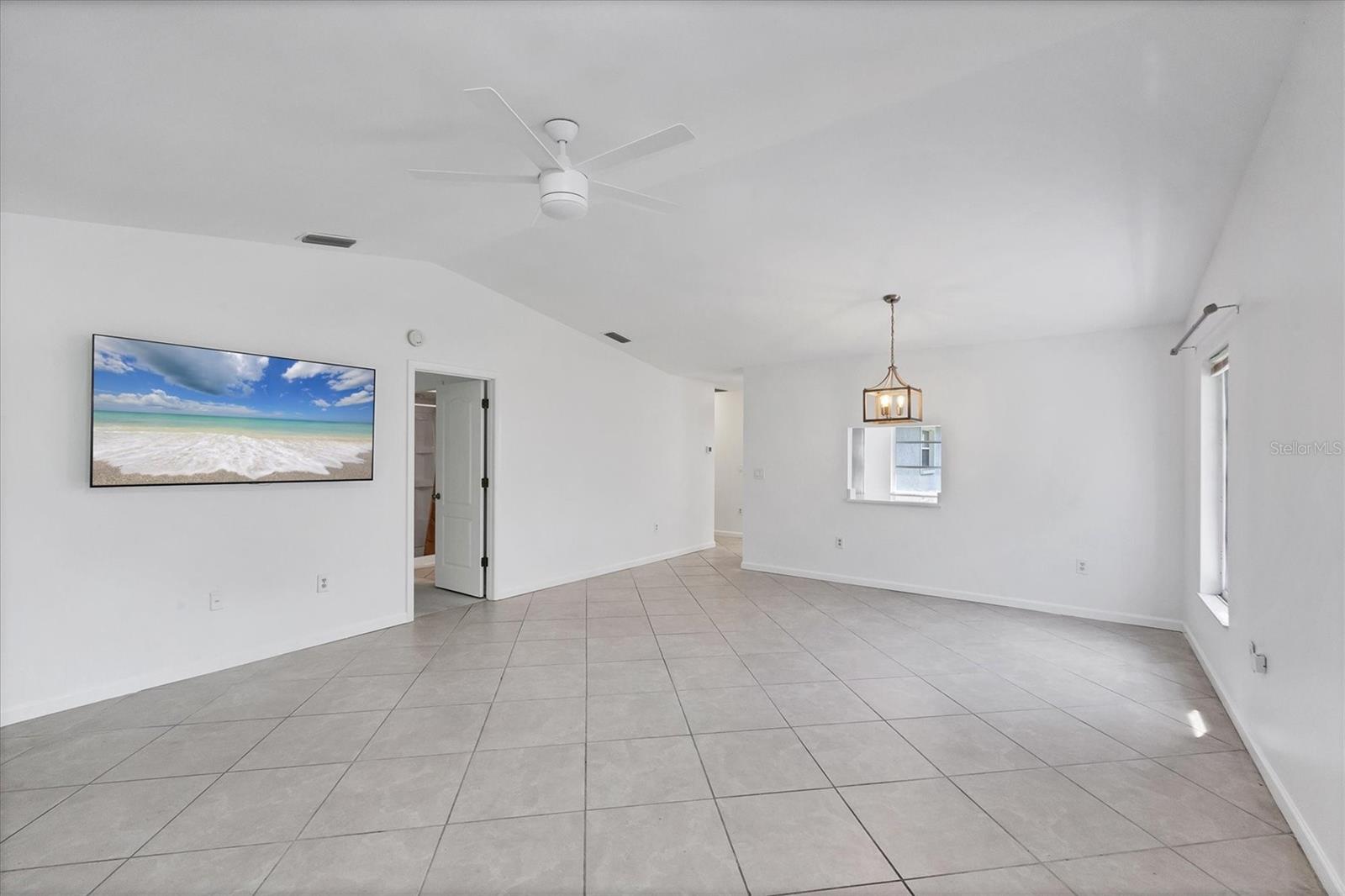 CEDAR CREEK - Residential