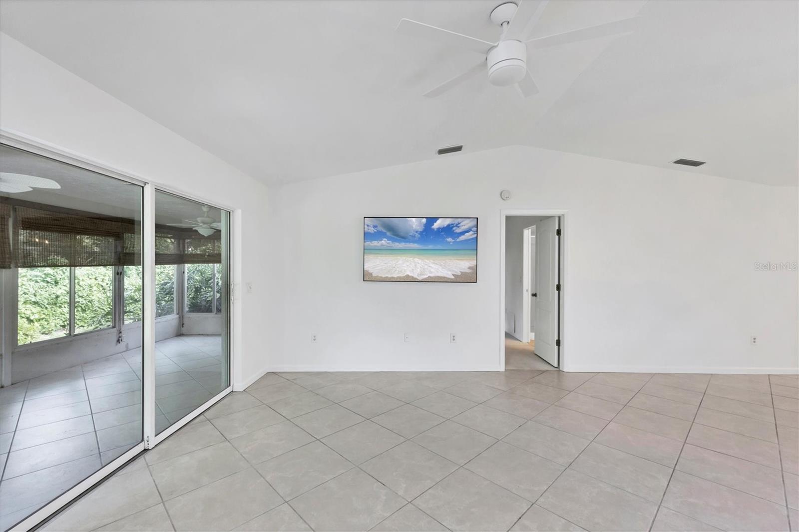 CEDAR CREEK - Residential