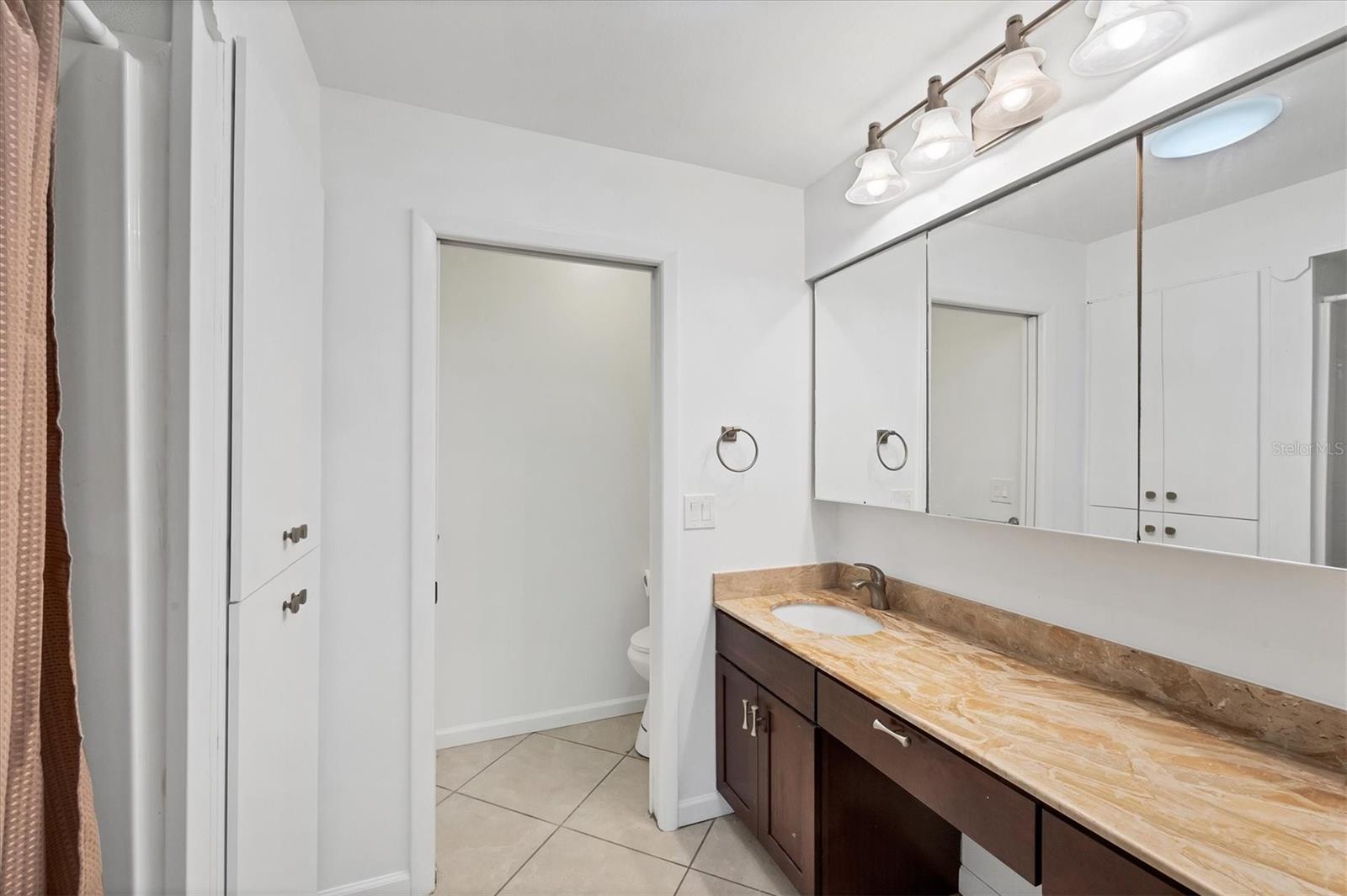 CEDAR CREEK - Residential