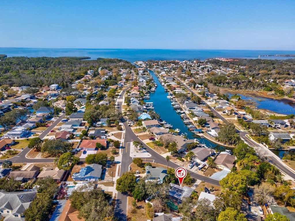 Photo of 420 Crosswinds Drive, Palm Harbor, FL 34683 (MLS # TB8476693)