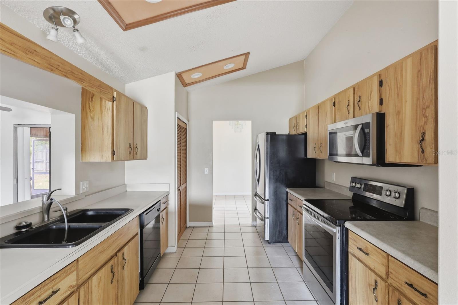 DELTONA LAKES UNIT 73 - Residential