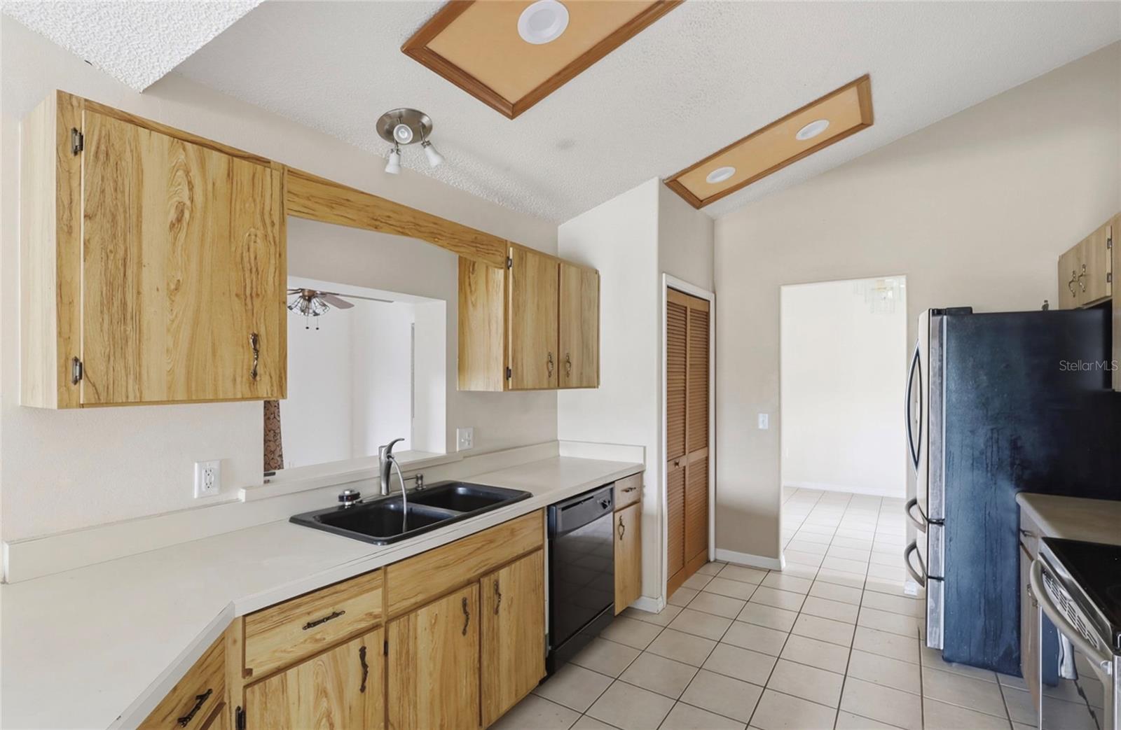 DELTONA LAKES UNIT 73 - Residential