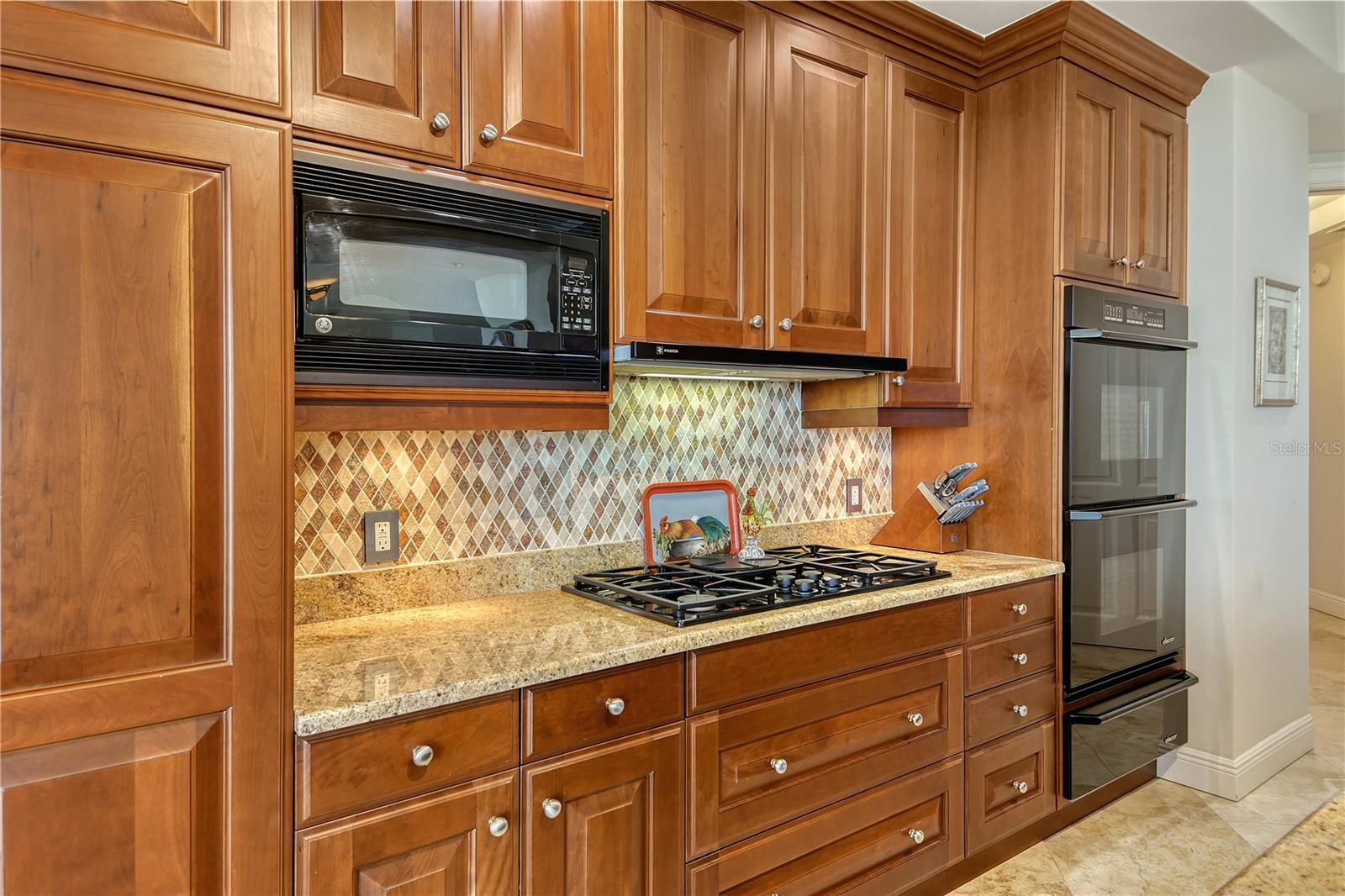 THE BEACH RESIDENCES - Residential