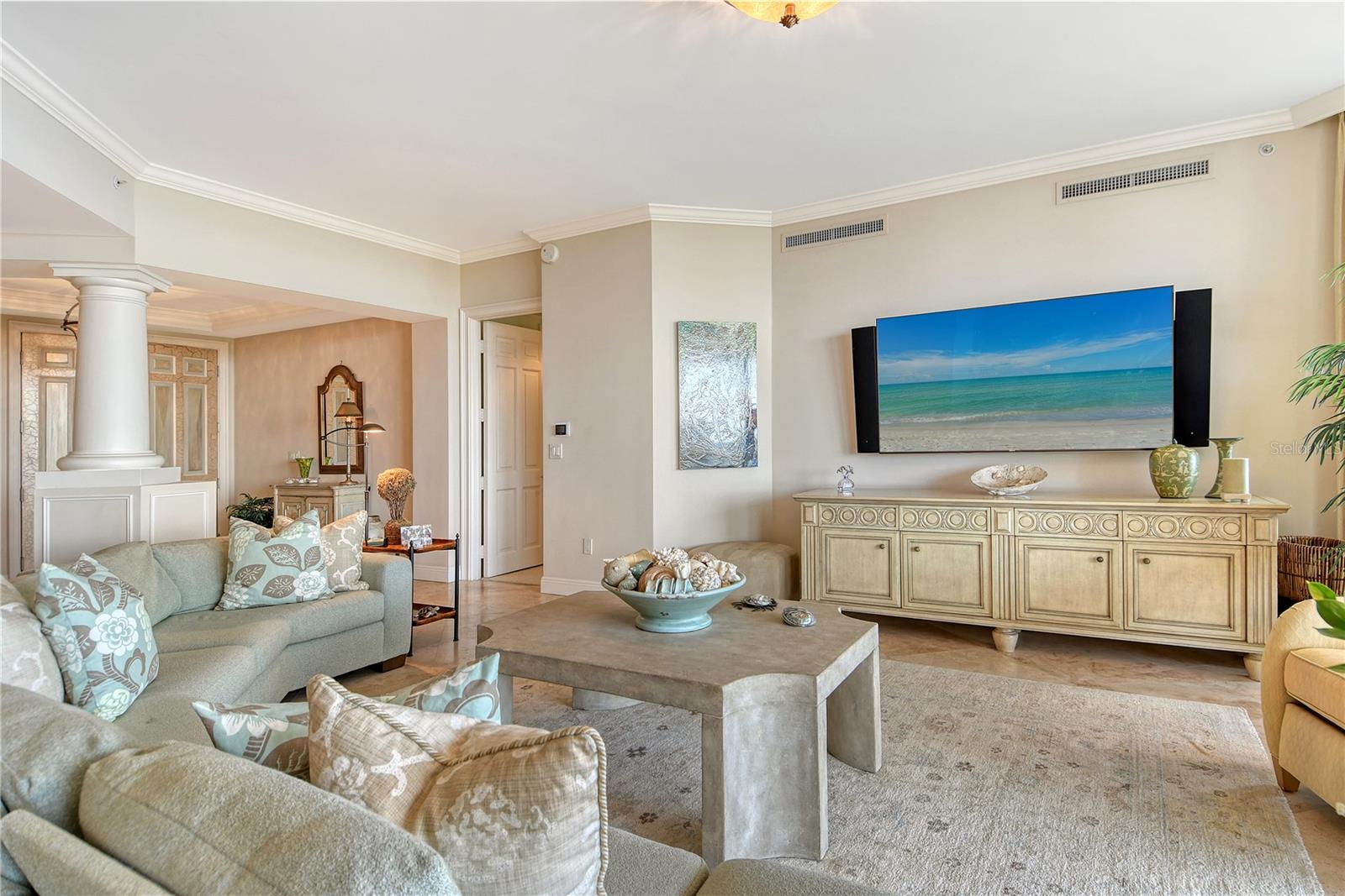 THE BEACH RESIDENCES - Residential