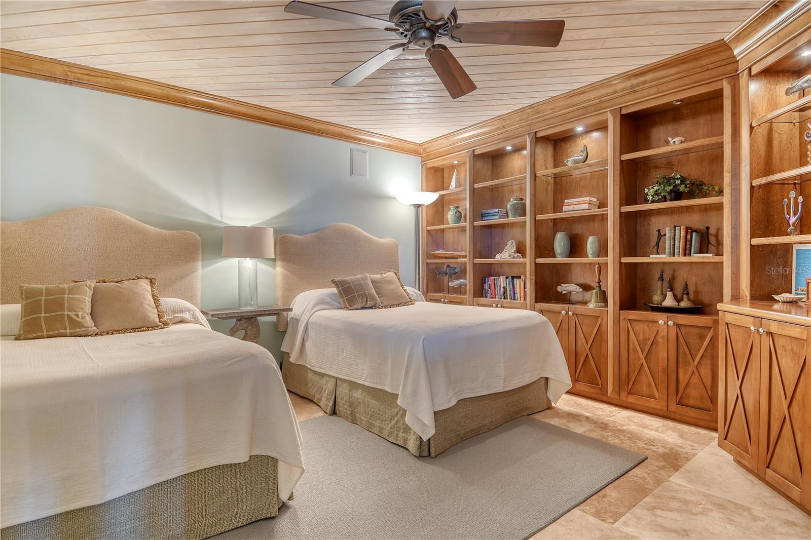 THE BEACH RESIDENCES - Residential