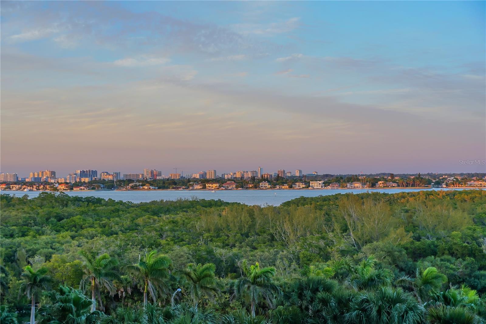 THE BEACH RESIDENCES - Residential