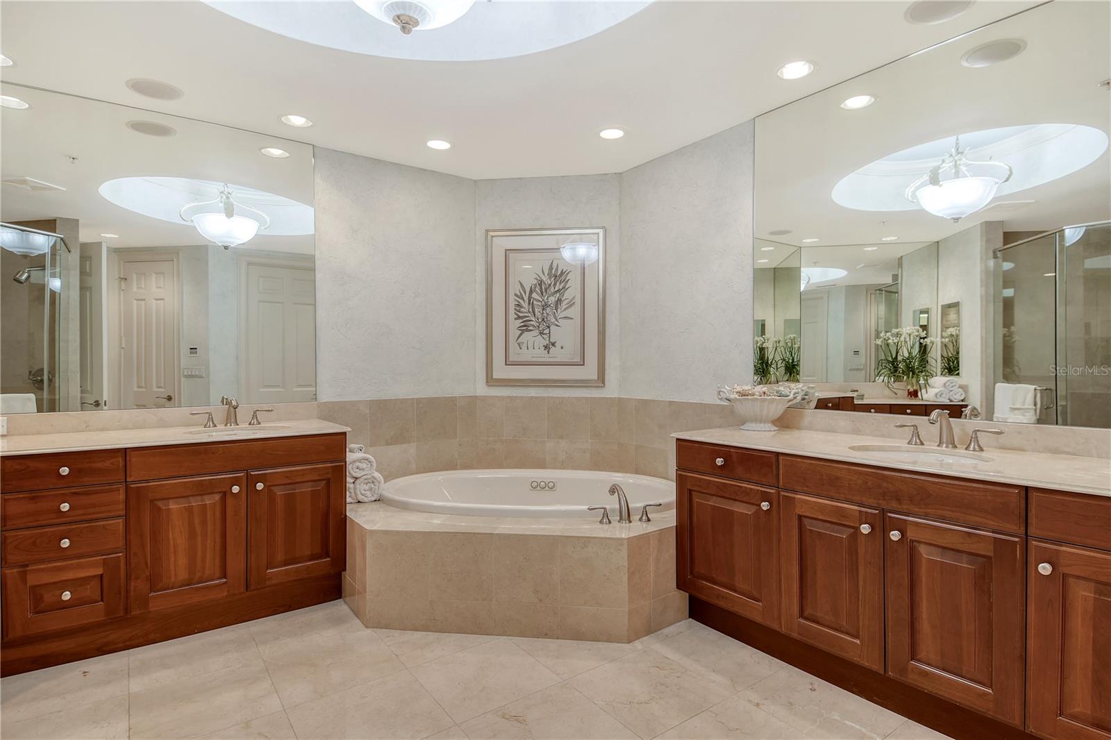 THE BEACH RESIDENCES - Residential