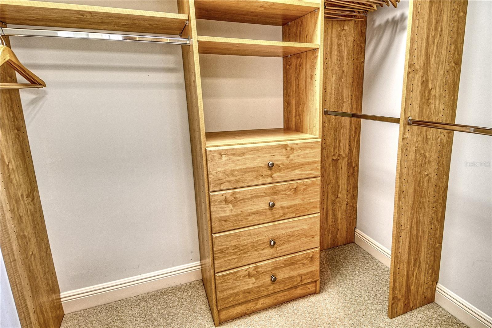 THE BEACH RESIDENCES - Residential