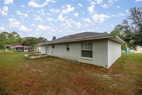 A home in DUNNELLON