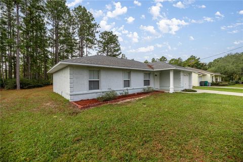 A home in DUNNELLON