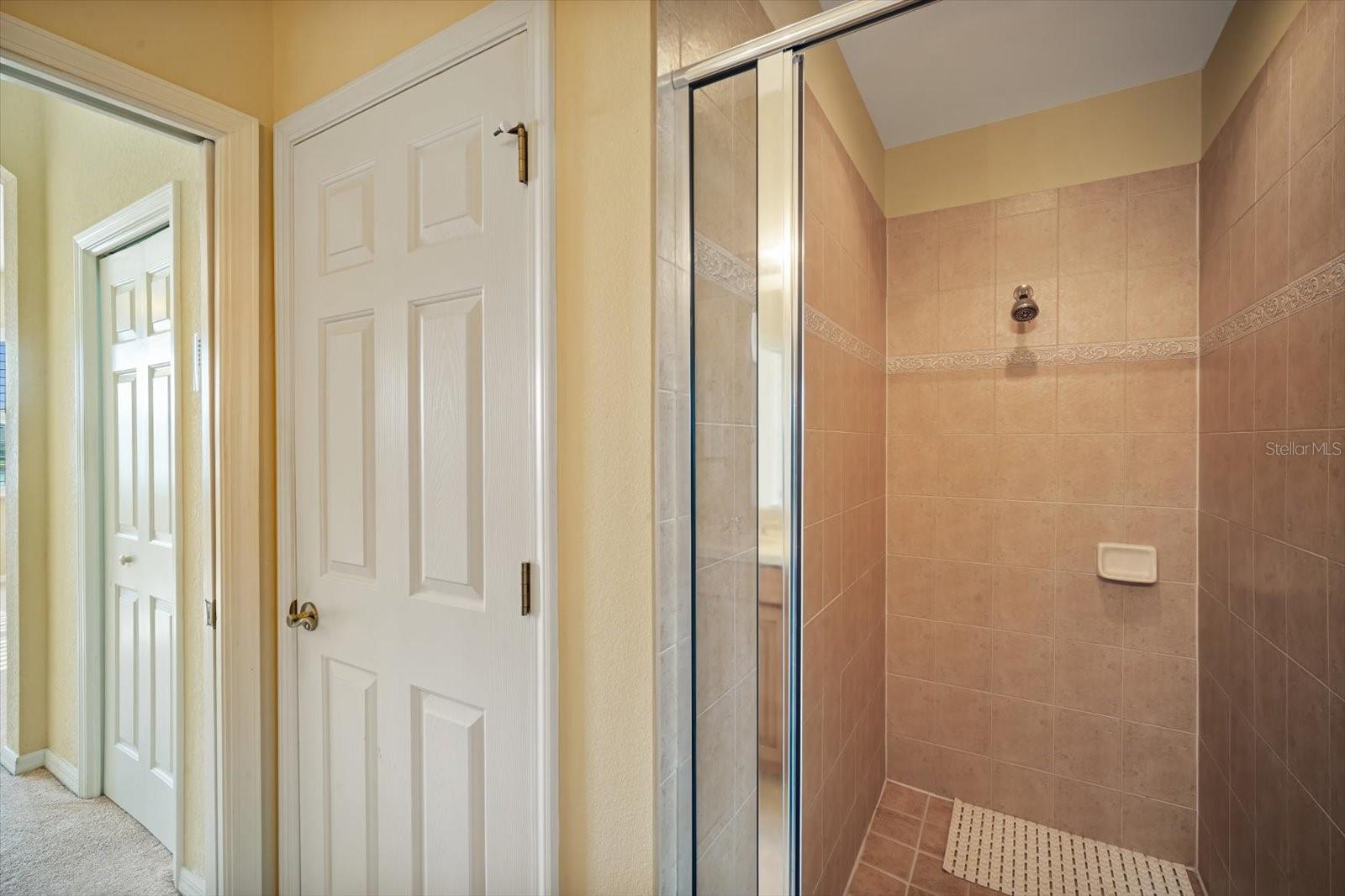 KENSINGTON CONDO - Residential