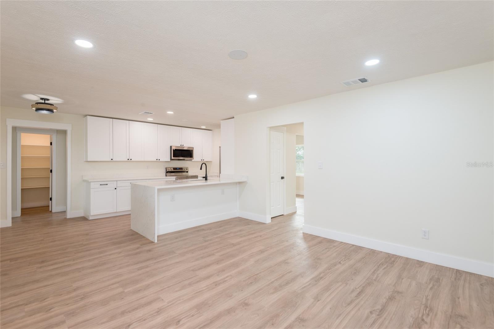 TANGELO SUB - Residential