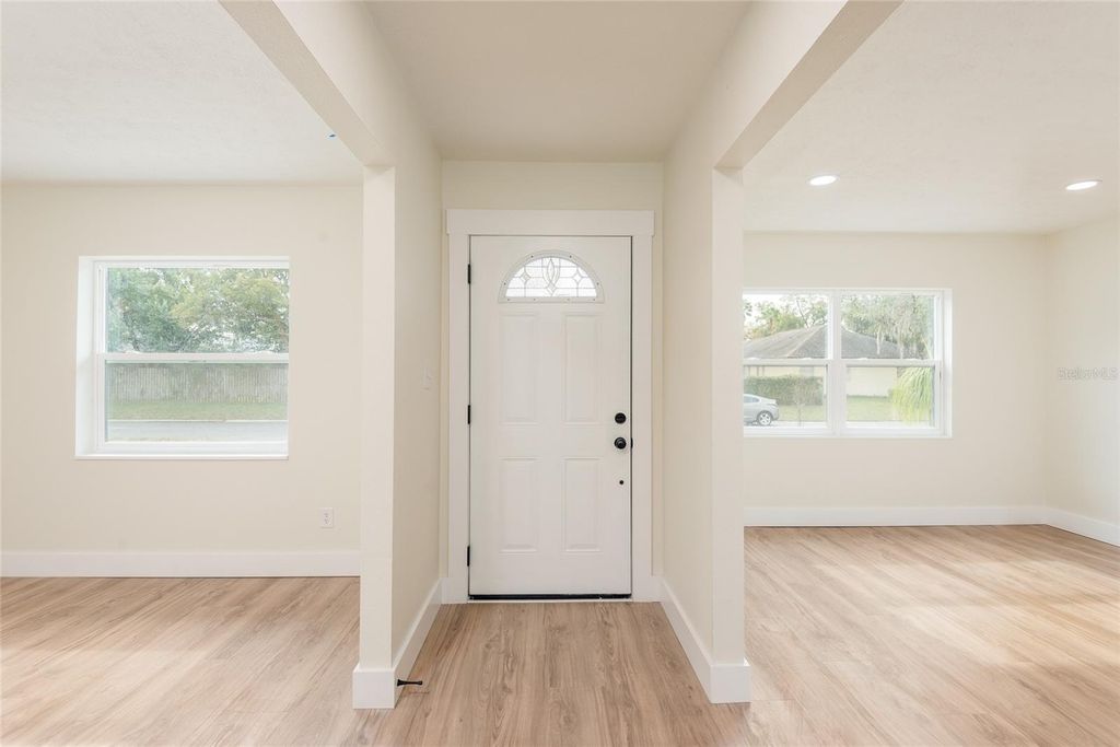 Photo of 916 Tangelo Place, Brandon, FL 33510 (MLS # TB8464878)